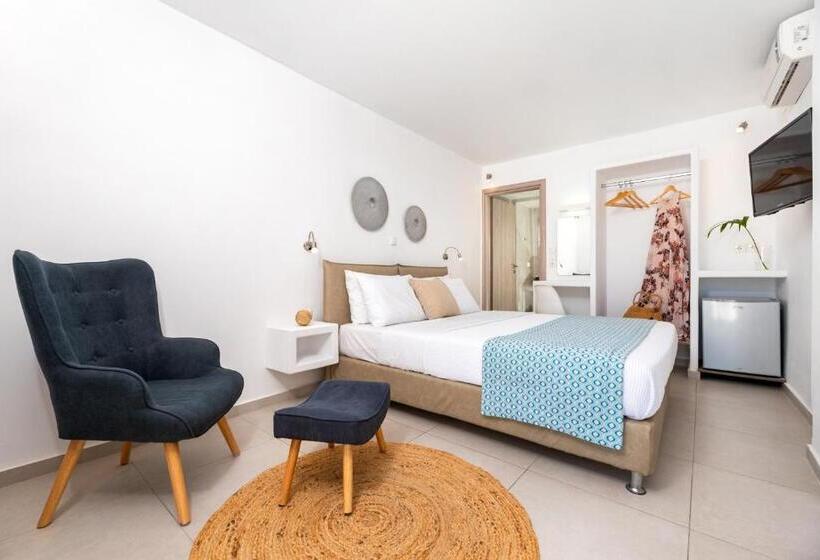 חדר סטנדרט נוף לבריכה, Kalisperis