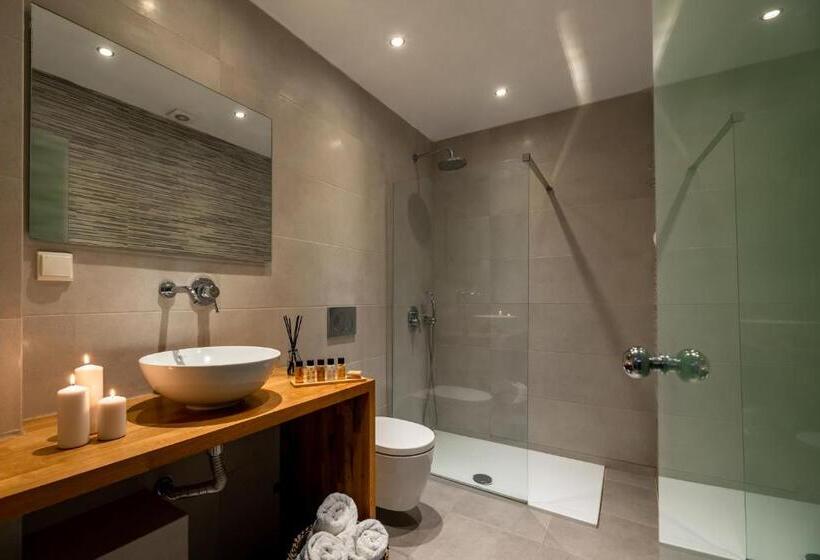 חדר סטנדרט עם ג'קוזי, Kalisperis