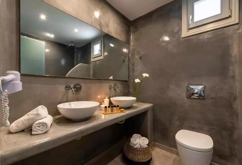 Junior Suite, Kalisperis