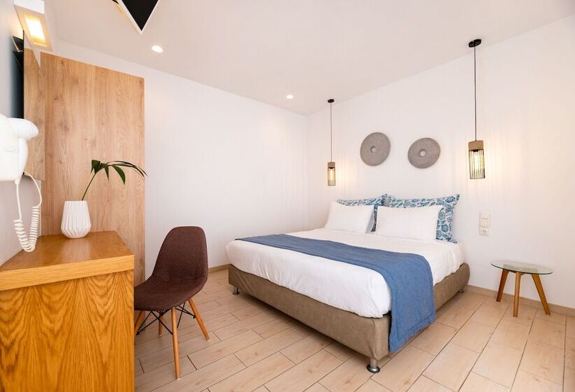 חדר דלוקס, Kalisperis