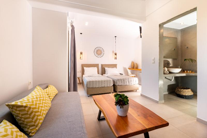 חדר סופריור, Kalisperis