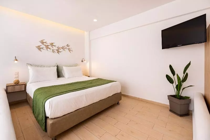 Chambre Deluxe, Kalisperis