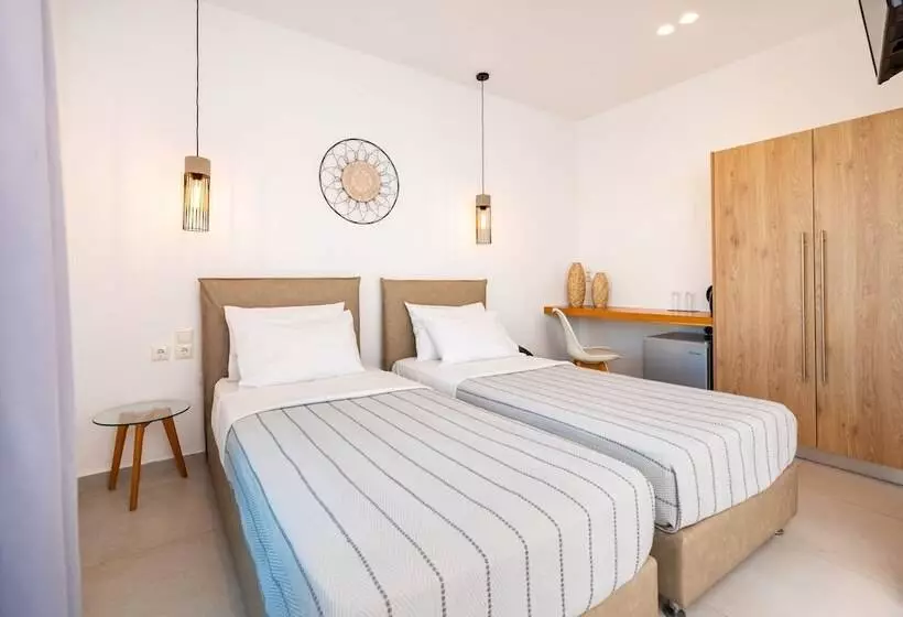 Chambre Supérieure, Kalisperis