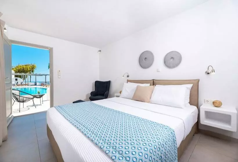 Chambre Standard Vue Piscine, Kalisperis