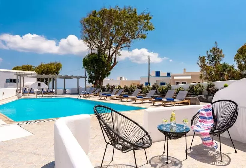 Chambre Standard Vue Piscine, Kalisperis
