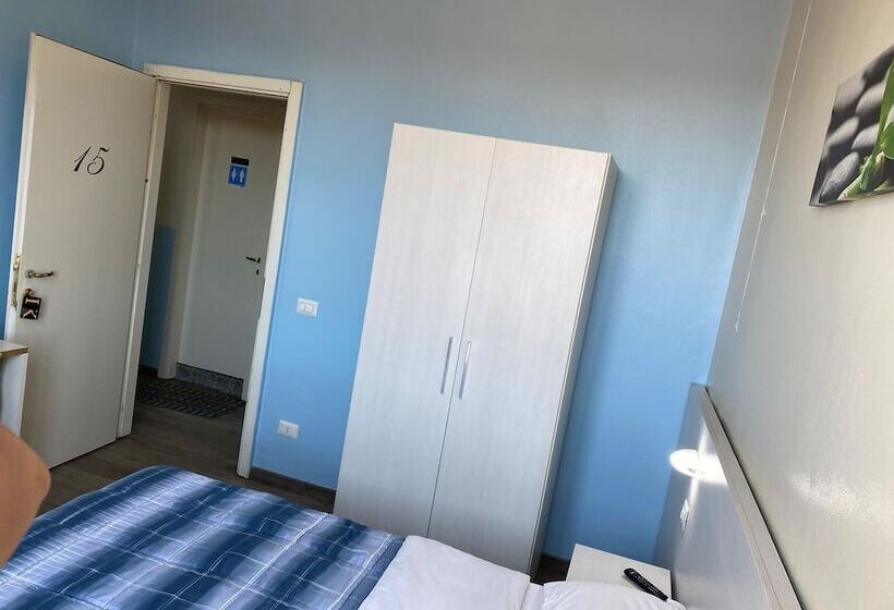 带共用浴室的标准房间, Kennedy