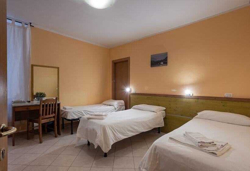 غرفة قياسية ثلاثية, Locanda Milano 1873