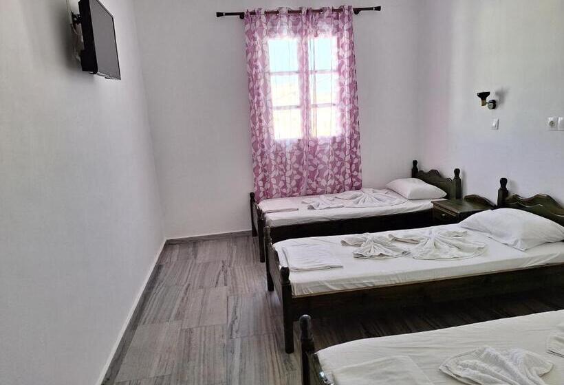 اتاق استاندارد سه نفره, Markos Village Pension