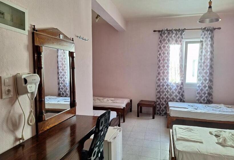 اتاق استاندارد چهار تخته, Markos Village Pension