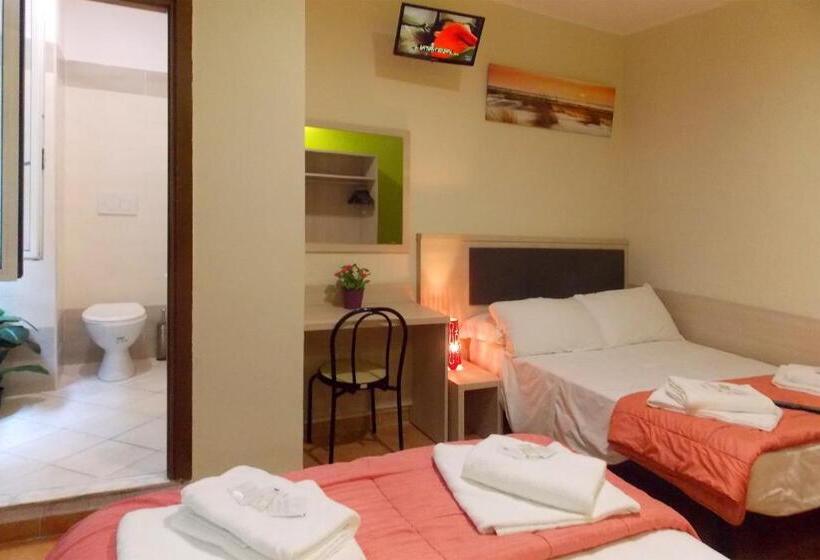 اتاق استاندارد چهار تخته, Midtown Milano