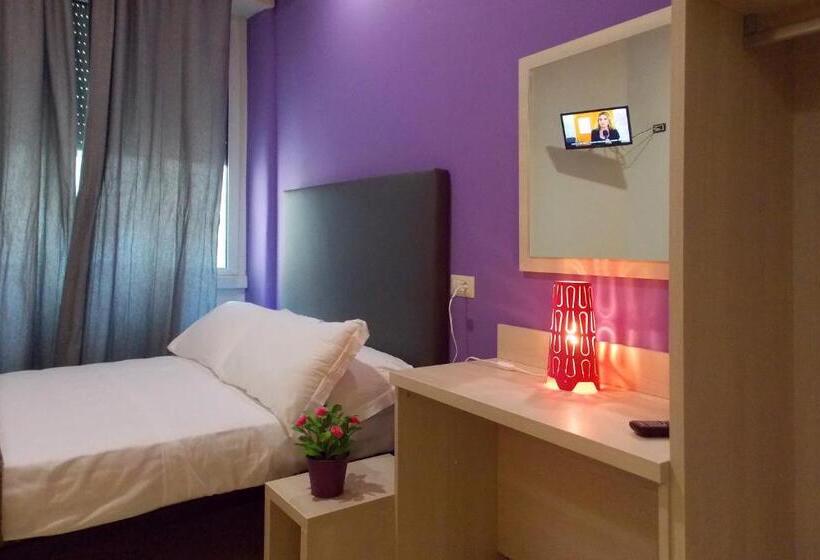 اتاق کلاسیک, Midtown Milano