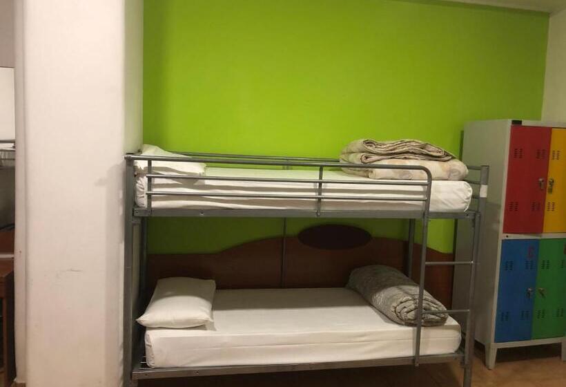 اتاق استاندارد چهار تخته, Midtown Milano