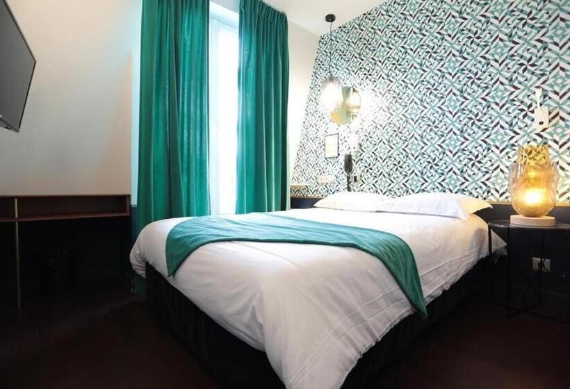 اتاق استاندارد, Oops! Latin Quarter By Hiphophostels