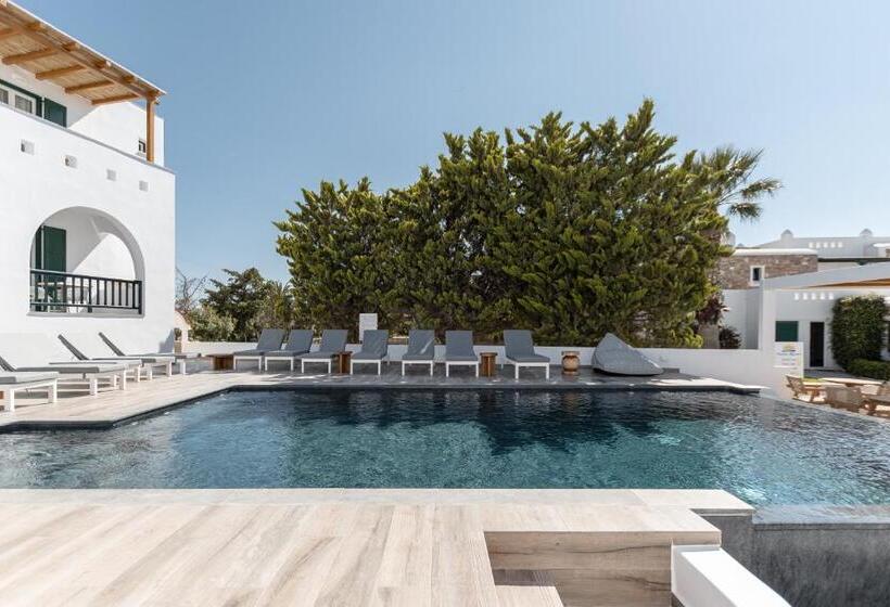 Номер Premium Вид на Бассейн, Spiros