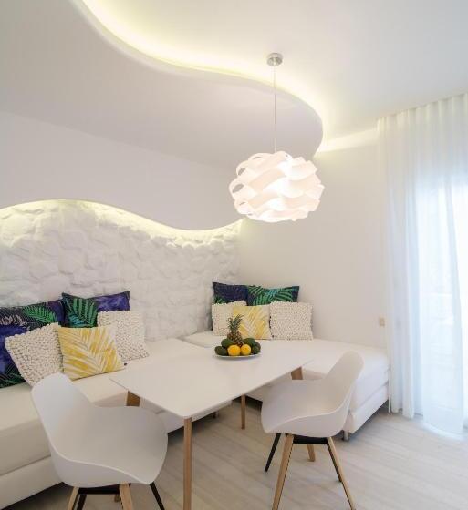 Люкс 2 Спальни, Spiros