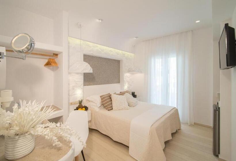 Номер Economy, Spiros