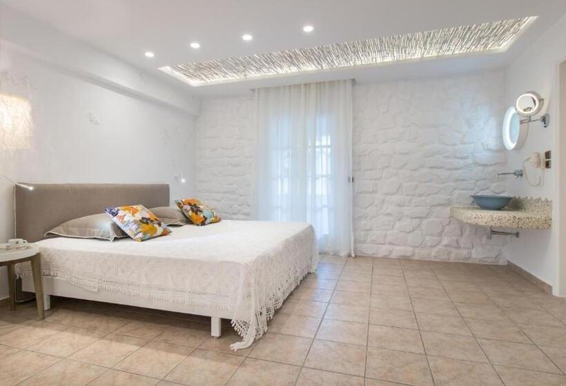 Полулюкс Superior, Spiros