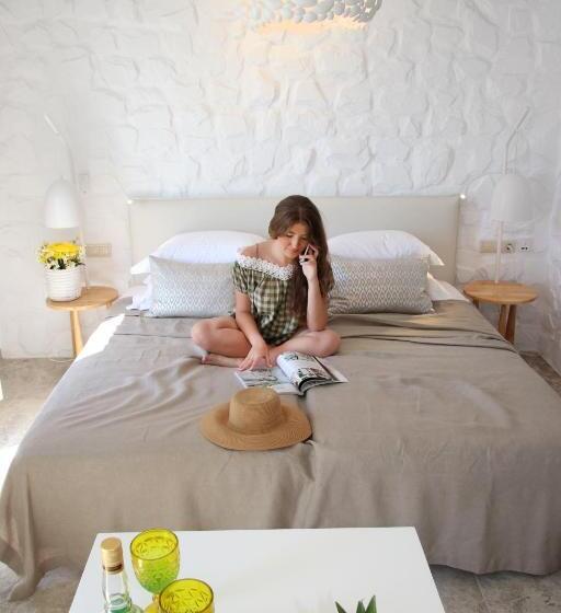 Полулюкс Superior, Spiros