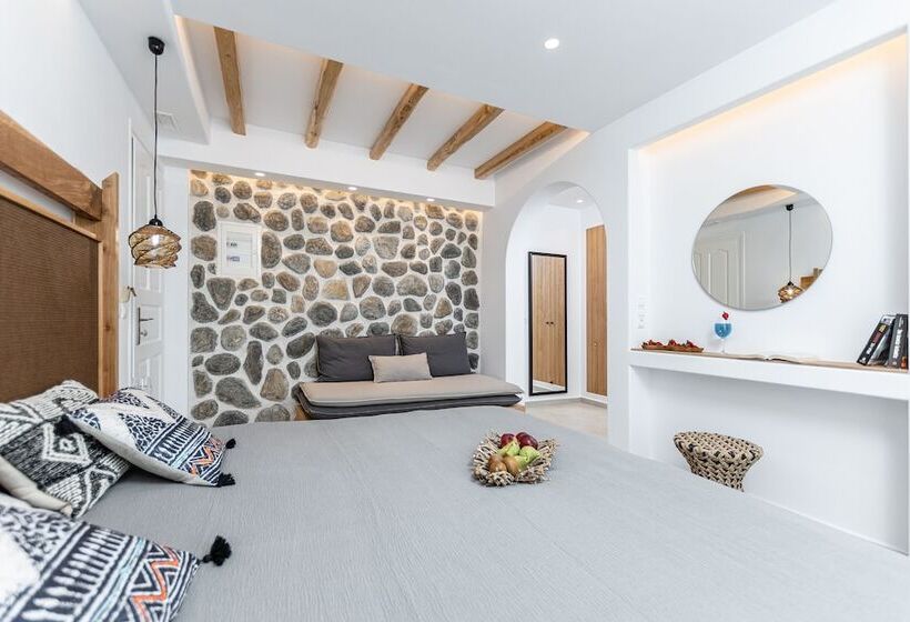 Номер Premium Вид на Бассейн, Spiros