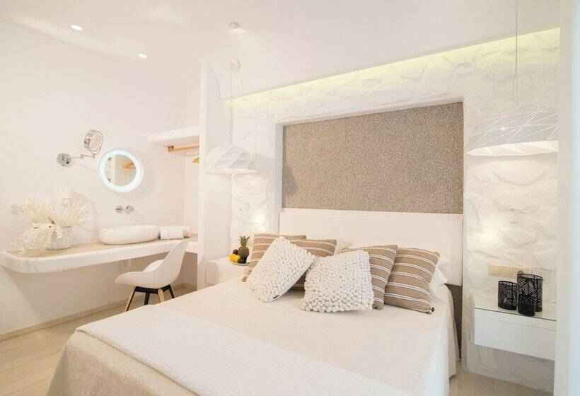 Номер Economy, Spiros