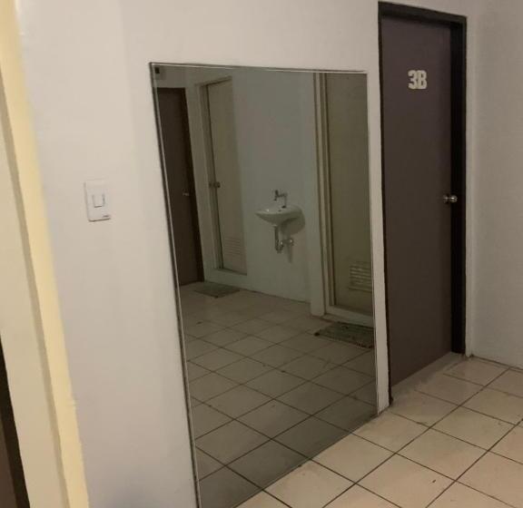 Standardrum Delat Badrum, Kdorm