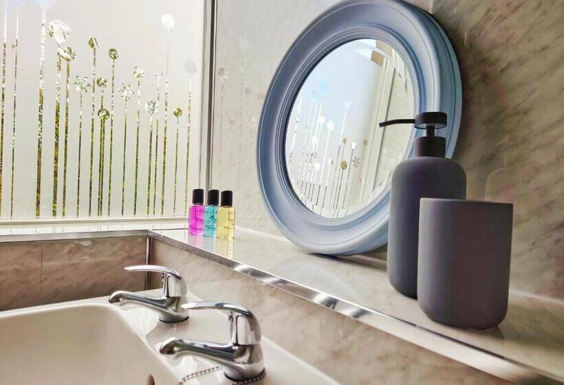 חדר סטנדרט, Norham Bike Yard