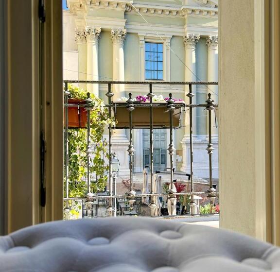 اتاق لوکس با بالکن, Il Cantuccio Di Gioia