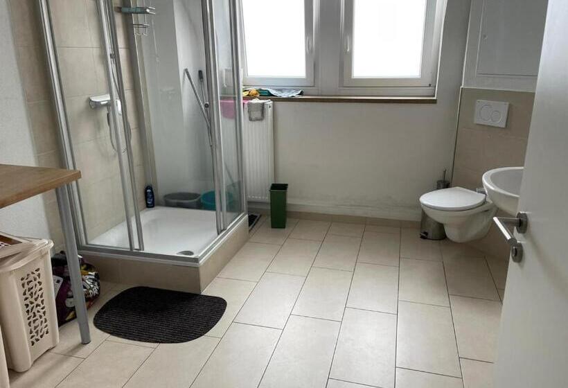 غرفة إقتصادية فردية, L8 Street   Pforzheim Nordstadt