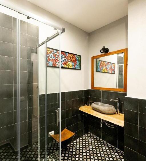 غرفة قياسية مع حمام خارجي, Urban Blue Guest House