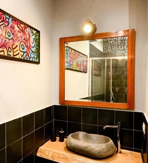 غرفة قياسية مع حمام خارجي, Urban Blue Guest House