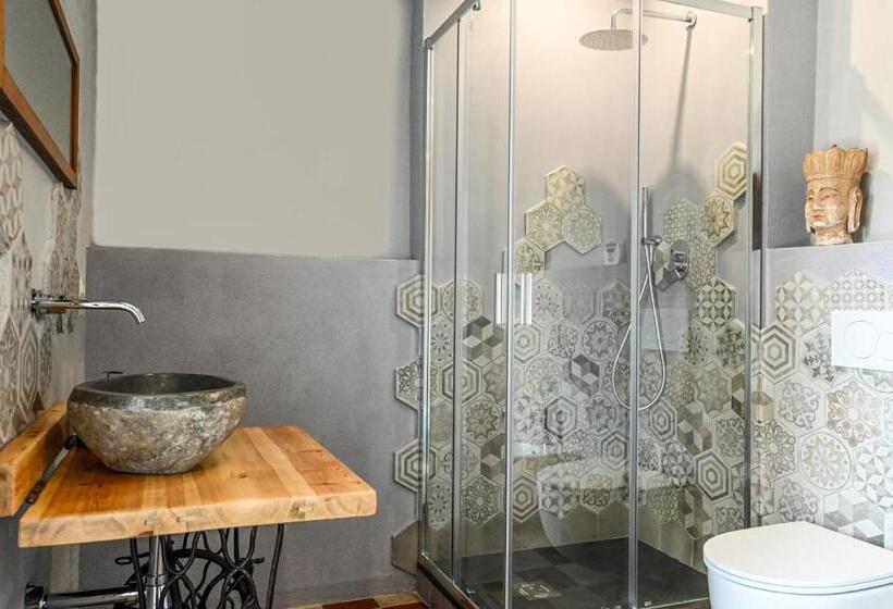 غرفة قياسية مزوَّدة بتراس, Urban Blue Guest House