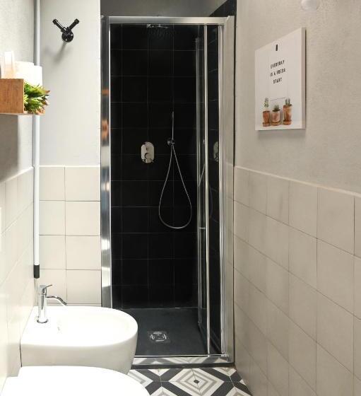 غرفة قياسية مع حمام خارجي, Urban Blue Guest House