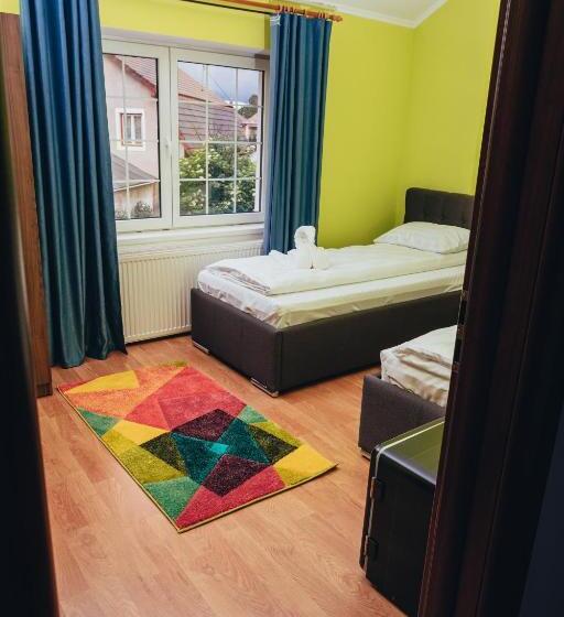 Номер Стандарт, Vila Guitar