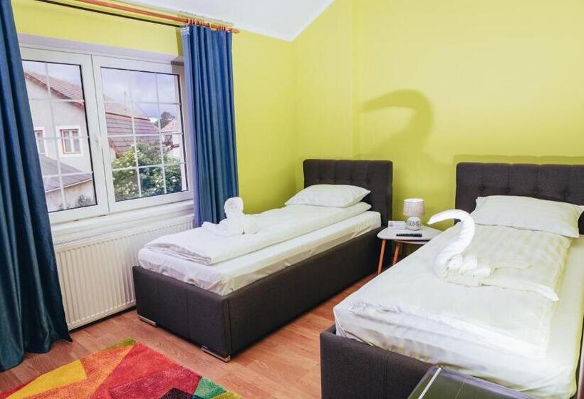 Номер Стандарт, Vila Guitar