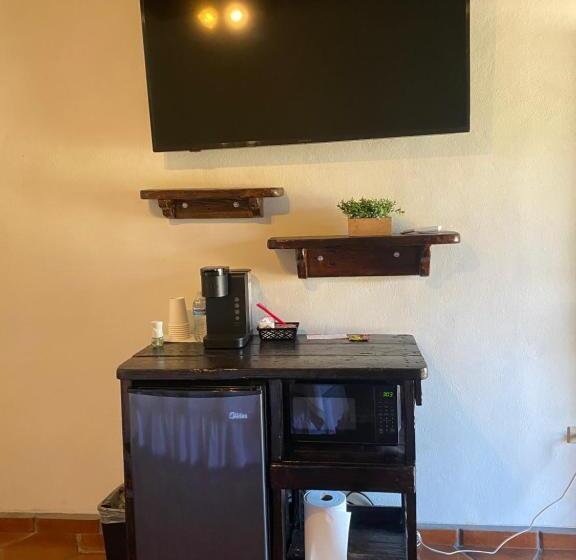 غرفة قياسية, Estancita Elena