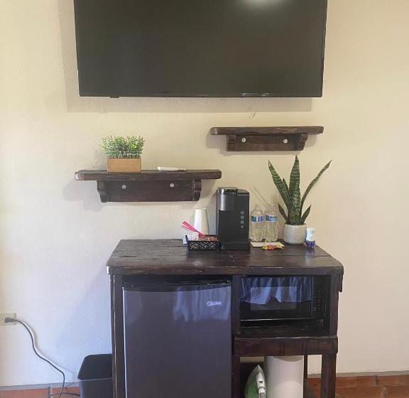 غرفة قياسية, Estancita Elena