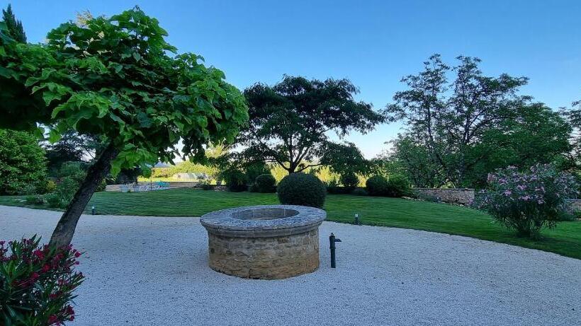 חדר סופריור עם מיטת קינג, Le Clos De La Tour