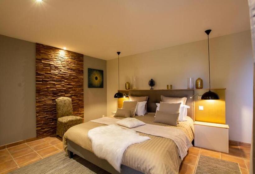 חדר סופריור עם מיטת קינג, Le Clos De La Tour