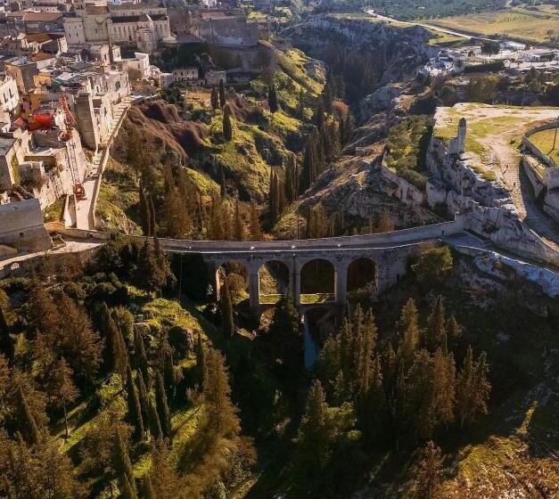 标准间带漩涡浴缸, Rebel Suite Love