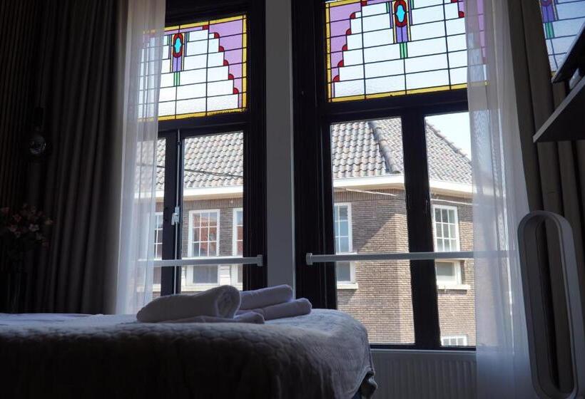 디럭스 스튜디오, Haarlem Apart