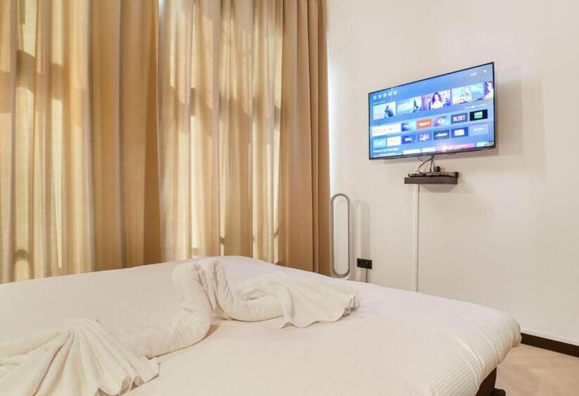 סטודיו סופריור, Haarlem Apart