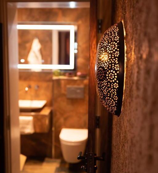 סוויטה דלוקס, Domo Boutique