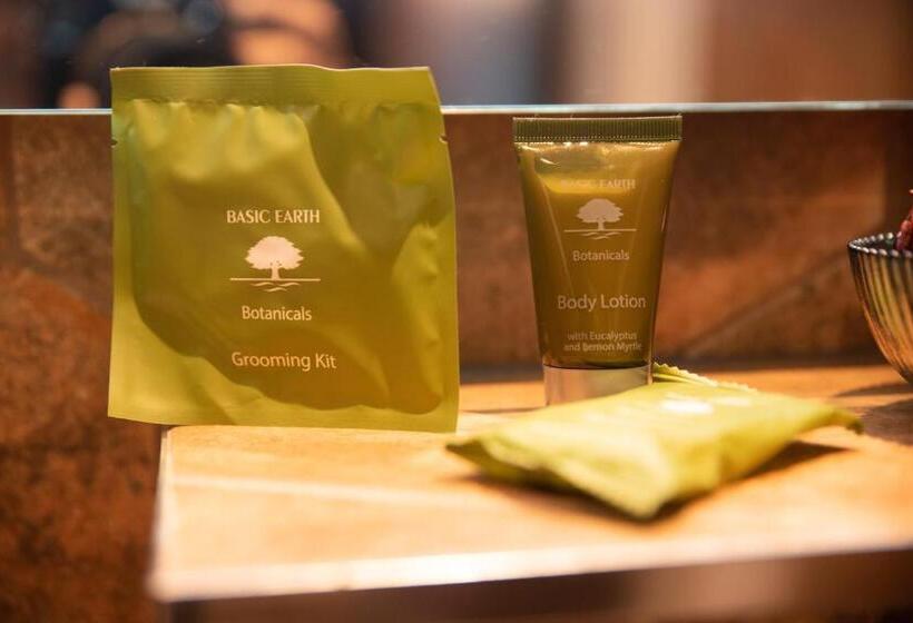 סוויטה דלוקס, Domo Boutique