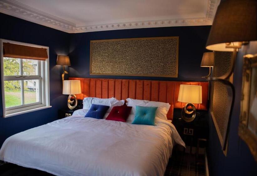 מיטת קינג בסוויטה, Domo Boutique