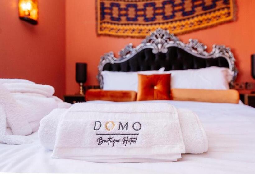 סוויטה דלוקס, Domo Boutique