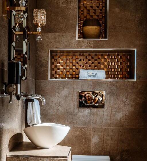 סוויטה נשיאותית, Domo Boutique