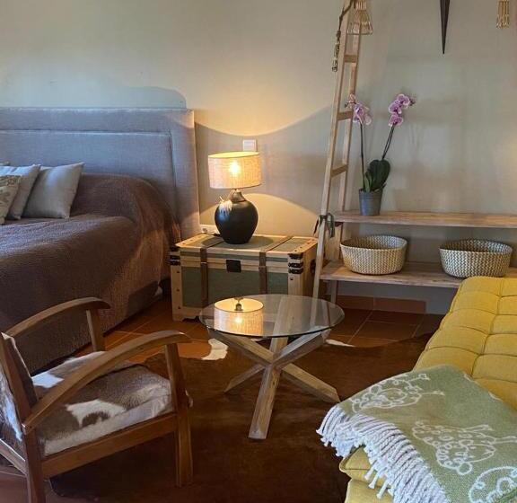 חדר סטנדרט נוף לגינה, Casa Belavista Penela   Charming Guest House   Adults Only