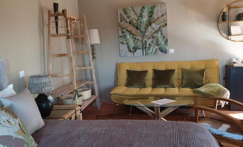 חדר סטנדרט נוף לגינה, Casa Belavista Penela   Charming Guest House   Adults Only