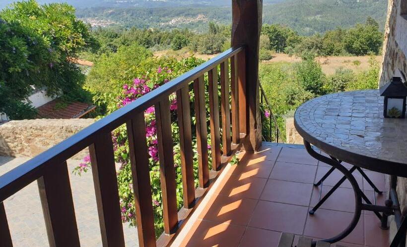 חדר סטנדרט נוף לגינה, Casa Belavista Penela   Charming Guest House   Adults Only