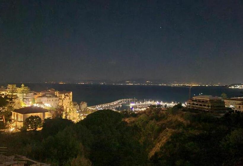 Номер Deluxe Вид на Море, Vacanze Bellavista Tropea